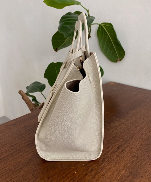 DouDou（ドゥドゥ）の「クリ手ナイロンショルダー付トート（ショルダーバッグ・レディース・ブラック/ベージュ/アイボリー・FREE）」の4枚目の写真