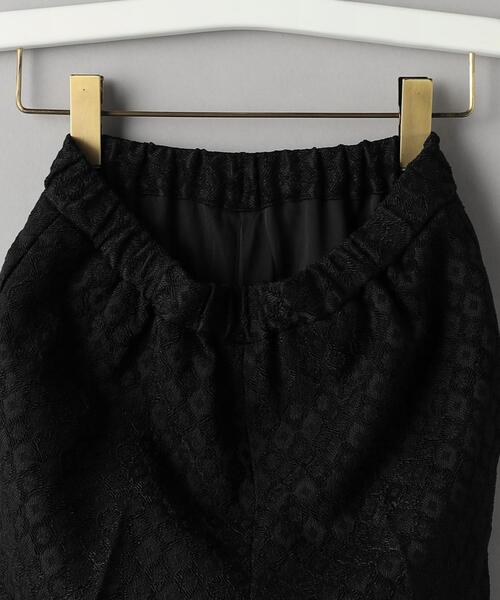 BEAUTY&YOUTH UNITED ARROWS(ビューティーアンドユースユナイテッドアローズ)の「ジャカード フレアパンツ(その他パンツ・レディース・オフホワイト/ブラック・S/M)」の14枚目の写真