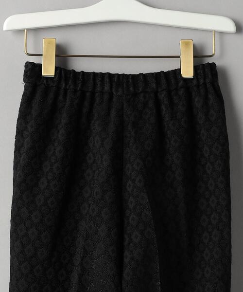 BEAUTY&YOUTH UNITED ARROWS(ビューティーアンドユースユナイテッドアローズ)の「ジャカード フレアパンツ(その他パンツ・レディース・オフホワイト/ブラック・S/M)」の15枚目の写真