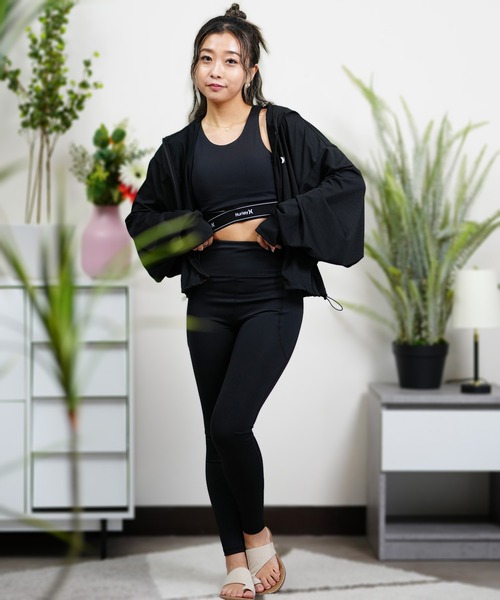 Hurley （ハーレー）の「Hurley/ハーレー  水陸両用/ショート丈ロゴラッシュガード/ラッシュパーカー/セットアップ対応/ジャガードバンドドルマンフーディー WFF2320034（ラッシュガード・レディース・ホワイト/カーキ/ブラック/グレイッシュブルー/パープル/グレイッシュベージュ/ダークグリーン・S/M）」の15枚目の写真