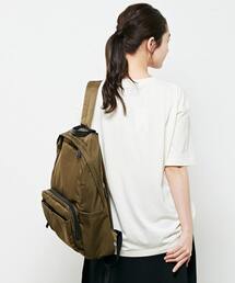 【あらゆるシーンにマッチする大人の12ポケットリュック】