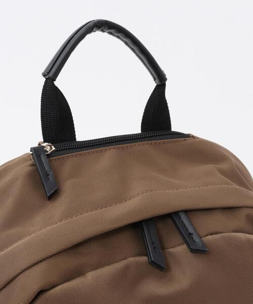 MELROSE claire（メルローズ クレール）の「【あらゆるシーンにマッチする大人の12ポケットリュック】（バックパック/リュック・レディース・ブラック/グレー/カーキ/オリーブ・FREE）」の16枚目の写真