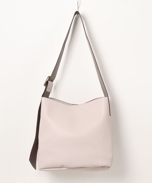 SALON de RUBAN(サロンドルヴァン)の「【SALON de RUBAN / サロン ド ルヴァン】 ビッグショルダーバッグ(ショルダーバッグ・レディース・ライトグレー/ブラック/アイボリー/グレイッシュベージュ/ブラウン/グレー系その他/シルバー・FREE)」の4枚目の写真