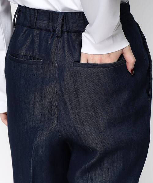 tk.TAKEO KIKUCHI（ティーケータケオキクチ）の「ブライトデニムロールアップパンツ（デニムパンツ・レディース・ネイビー系3・66）」の7枚目の写真