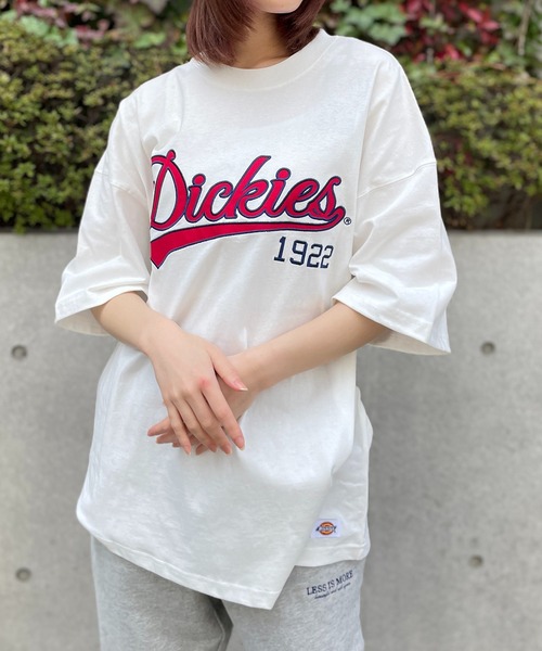 Dickies(ディッキーズ)の「【Dickies】天竺カレッジアップリケ半そでTシャツ 3278-5432(Tシャツ/カットソー・メンズ・グリーン/ホワイト/ネイビー/ブラック/グレー/マスタード・L/M/XL)」の1枚目の写真