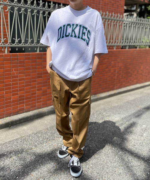 Dickies(ディッキーズ)の「【Dickies】天竺カレッジアップリケ半そでTシャツ 3278-5432(Tシャツ/カットソー・メンズ・グリーン/ホワイト/ネイビー/ブラック/グレー/マスタード・L/M/XL)」の13枚目の写真
