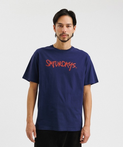 Saturdays NYC（サタデーズ ニューヨークシティ ）の「Signature Logo Standard SS Tee（Tシャツ/カットソー・メンズ・オリーブ/ブラック/ネイビー/ピンク/ホワイト・X-SMALL/M/L/XL/S）」の4枚目の写真