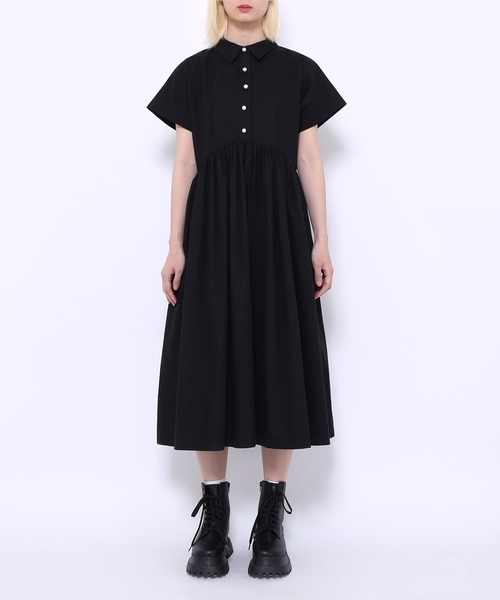 PUNYUS（プニュズ）の「パールボタンシャツワンピース（シャツワンピース・レディース・ブラック/グレー・1/2/3/4）」の2枚目の写真