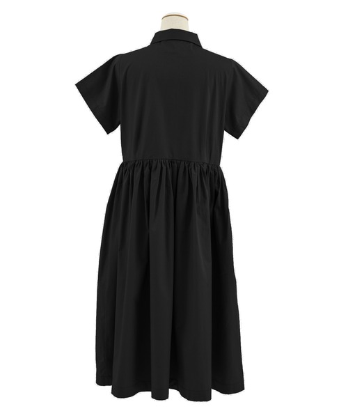 PUNYUS（プニュズ）の「パールボタンシャツワンピース（シャツワンピース・レディース・ブラック/グレー・1/2/3/4）」の10枚目の写真