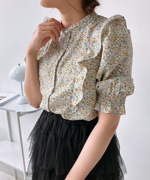 AS KNOW AS plus(アズノゥアズプラス)の「〇縦フリル5分袖ブラウス(シャツ/ブラウス・レディース・ホワイト系/アイボリー系/グリーン系/ホワイト系1/ブルー系1/ブラック系1/ホワイト系その他2/ブルー系その他2/ホワイト系2・FREE)」の7枚目の写真