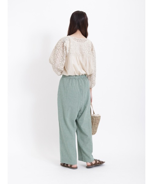 Samansa Mos2（サマンサ モスモス）の「【接触冷感 吸水速乾】おめかしレースブラウス（シャツ/ブラウス・レディース・オフホワイト/ブラック/キナリ・ﾌﾘ-）」の15枚目の写真