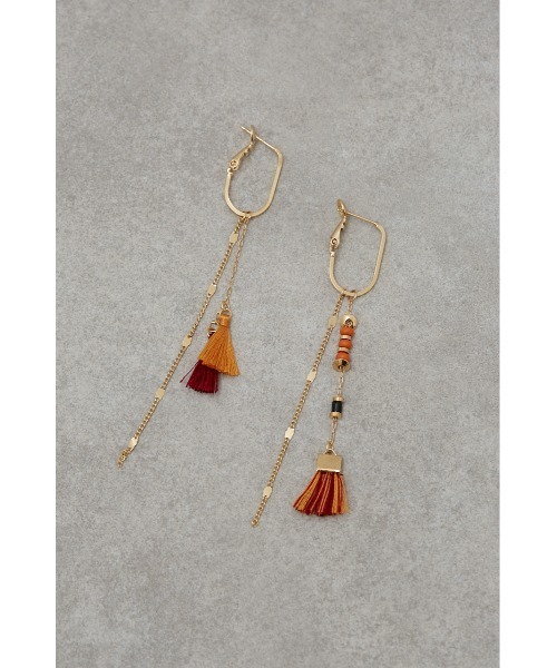 AZUL by moussy(アズールバイマウジー)の「TASSEL BEADS CHAIN EARRINGS/タッセルビーズチェーンピアス(ピアス(両耳用)・レディース・グリーン系その他/オレンジ系その他・FREE)」の15枚目の写真