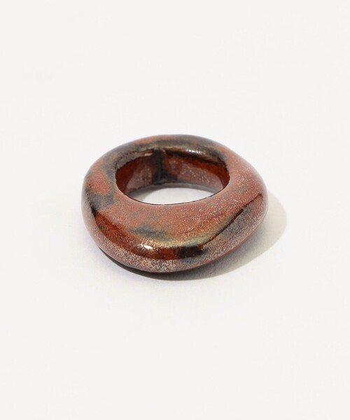 TOMORROWLAND （トゥモローランド）の「LEVENS JEWELS OVAL リング（リング・レディース・ダークブラウン/ライトベージュ・FREE）」の5枚目の写真