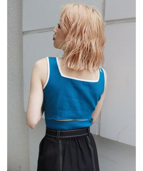 MURUA（ムルーア）の「バックカットスクエアタンク（タンクトップ・レディース・ブラック/ブルー・FREE）」の4枚目の写真