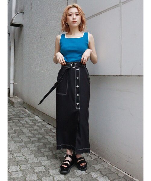 MURUA（ムルーア）の「バックカットスクエアタンク（タンクトップ・レディース・ブラック/ブルー・FREE）」の5枚目の写真