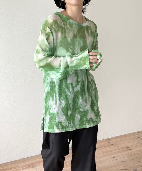 wee9s(ウィークス)の「shirring tie dye sheer tops / シャーリングタイダイシアートップス(Tシャツ/カットソー・レディース・グリーン/ブラック・FREE)」の4枚目の写真