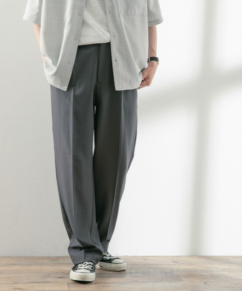 ITEMS URBANRESEARCH(アイテムズ アーバンリサーチ)の「『イージーケア』マシンウォッシャブル サマースラックス(スラックス・メンズ・グレー/ネイビー/チャコールグレー・LARGE/MEDIUM)」の4枚目の写真