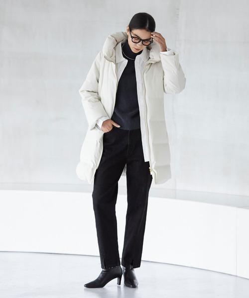 Doux archives（ドゥアルシーヴ）の「シームレスボリュームカラーロングダウン（ダウンジャケット/コート・レディース・ブラック/チャコールグレー/アイボリー・FREE）」の13枚目の写真