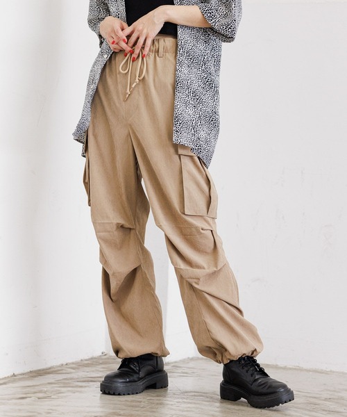 PBLIM（ページボーイリム）の「PBLIM/キモウワイドカーゴパンツ（カーゴパンツ・レディース・カーキ/ブラック/ベージュ・MEDIUM/LARGE）」の14枚目の写真