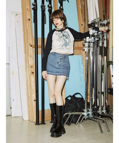 jouetie（ジュエティ）の「ボタンフライベーシックスカパン【デニムスカパン】（デニムパンツ・レディース・ライトブルー/ブラック/ベージュ・SMALL/MEDIUM）」の5枚目の写真