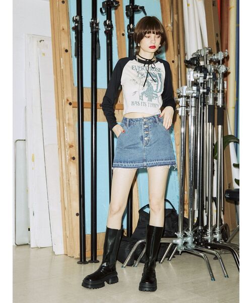 jouetie（ジュエティ）の「ボタンフライベーシックスカパン【デニムスカパン】（デニムパンツ・レディース・ライトブルー/ブラック/ベージュ・SMALL/MEDIUM）」の6枚目の写真