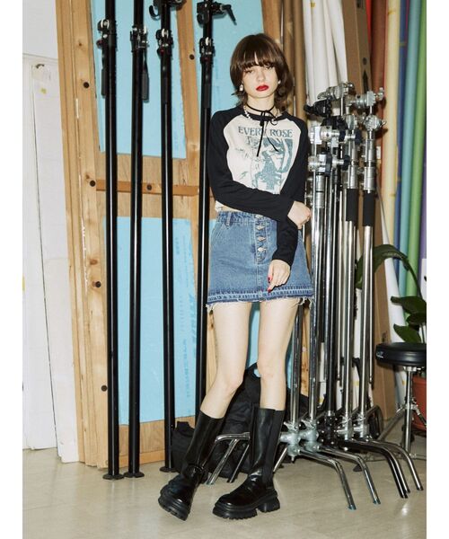 jouetie（ジュエティ）の「ボタンフライベーシックスカパン【デニムスカパン】（デニムパンツ・レディース・ライトブルー/ブラック/ベージュ・SMALL/MEDIUM）」の9枚目の写真