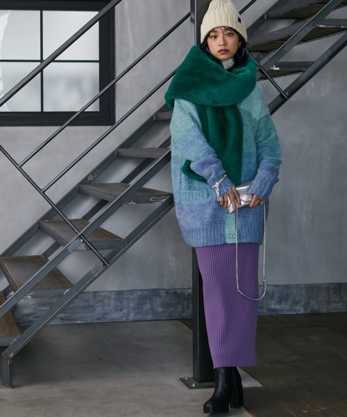 GEVS.（ジェイヴィス）の「＜大きいサイズ＞ グラデーションニットカーディガン GEVS.（カーディガン/ボレロ・レディース・ブルー系/ピンク系・L/LL/3L/4L/5L）」の18枚目の写真