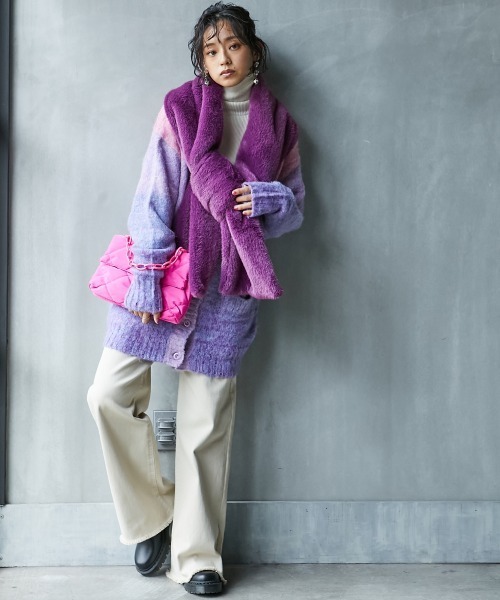 GEVS.（ジェイヴィス）の「＜大きいサイズ＞ グラデーションニットカーディガン GEVS.（カーディガン/ボレロ・レディース・ブルー系/ピンク系・L/LL/3L/4L/5L）」の17枚目の写真