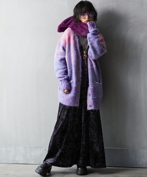 GEVS.（ジェイヴィス）の「＜大きいサイズ＞ グラデーションニットカーディガン GEVS.（カーディガン/ボレロ・レディース・ブルー系/ピンク系・L/LL/3L/4L/5L）」の15枚目の写真