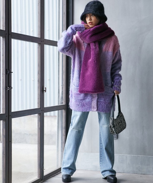 GEVS.（ジェイヴィス）の「＜大きいサイズ＞ グラデーションニットカーディガン GEVS.（カーディガン/ボレロ・レディース・ブルー系/ピンク系・L/LL/3L/4L/5L）」の13枚目の写真