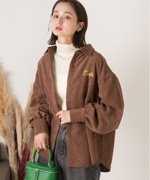 ad thie(アドティエ)の「刺繍入り コーデュロイビッグシャツ(シャツ/ブラウス・レディース・アイボリー/ブラウン/オレンジ/ベージュ・FREE)」の7枚目の写真