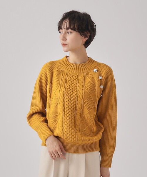 DRESKIP(ドレスキップ)の「◆【洗える】一枚で華やかに 金ボタン付きケ-ブルニット(ニット/セーター・レディース・ライトブルー/ブラック/オフホワイト/イエロー系その他・02/03/04)」の1枚目の写真