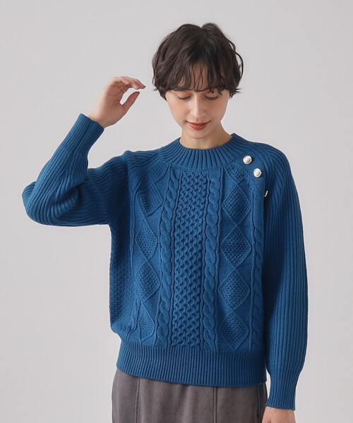 DRESKIP(ドレスキップ)の「◆【洗える】一枚で華やかに 金ボタン付きケ-ブルニット(ニット/セーター・レディース・ライトブルー/ブラック/オフホワイト/イエロー系その他・02/03/04)」の4枚目の写真