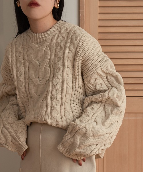 lawgy（ラウジー）の「vertical line knit（ニット/セーター・レディース・アイボリー/ブラック・FREE）」の2枚目の写真