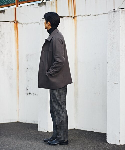 EDIFICE（エディフィス）の「120s ブレンド メルトンカーコート（ピーコート・メンズ・ベージュ/ネイビー/チャコールグレー・MEDIUM/LARGE）」の6枚目の写真