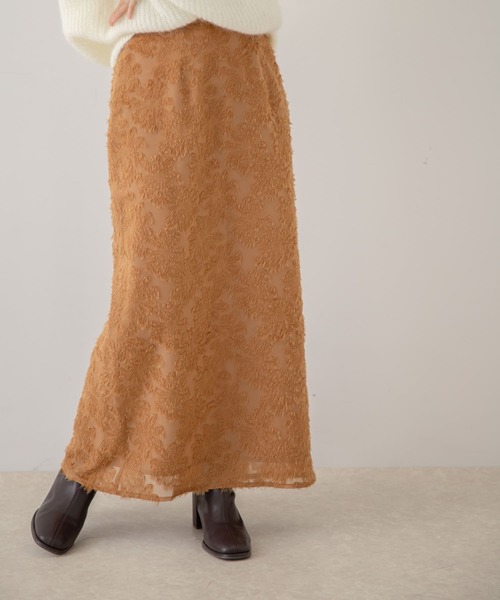 HEYUMM（ヘユム）の「フラワージャガードストレートスカート（スカート・レディース・ブラック/キャメル/アイボリー・MEDIUM/SMALL）」の3枚目の写真