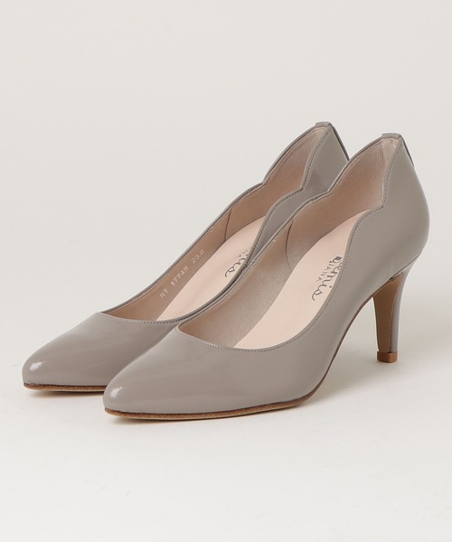 artemis by DIANA（アルテミスバイダイアナ）の「【サステナブル】ポインテッドフラワーカットパンプス（パンプス・レディース・ブラック/クリアブラック/ベージュ/ブラック系その他/グレー・23.0cm/22.5cm/25.0cm/24.5cm/24.0cm/23.5cm/22.0cm）」の21枚目の写真