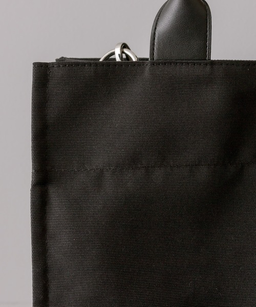 ear PAPILLONNER（イアパピヨネ）の「《撥水/A4サイズ対応》収納上手な