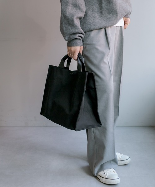 ear PAPILLONNER（イアパピヨネ）の「《撥水/A4サイズ対応》収納上手な