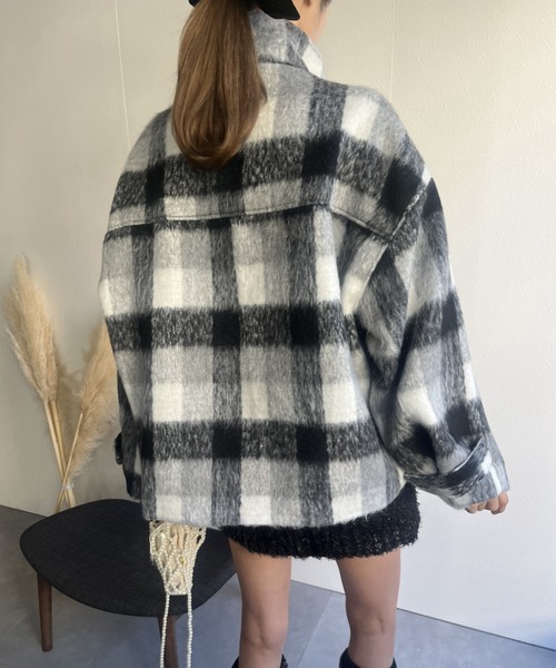 LAC-VERT（ラック・ヴェール）の「スタンドカラーウールビッグコート（ステンカラーコート・レディース・ブラック/ブラウン・FREE）」の15枚目の写真