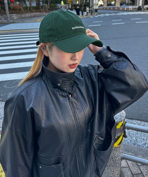 kutir（クティール）の「kutirlune／ロゴ刺繍キャップ②（キャップ・レディース・ブラック/ネイビー/ブラウン/グレー/レッド/グリーン/ライトホワイト/ベージュ・FREE）」の7枚目の写真