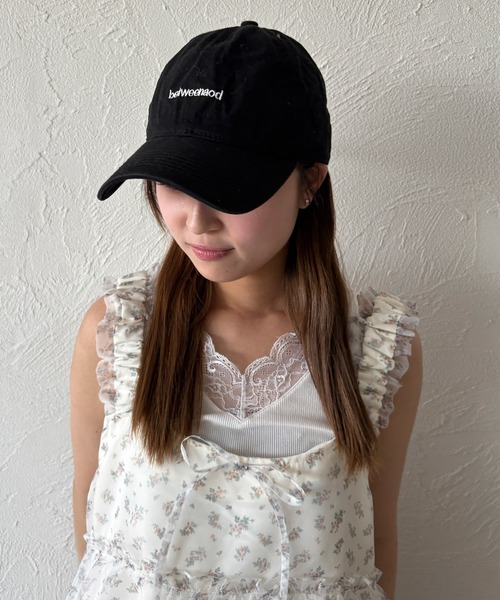 kutir(クティール)の「kutirlune/ロゴ刺繍キャップ②(キャップ・レディース・ブラック/ネイビー/ブラウン/グレー/レッド/グリーン/ライトホワイト/ベージュ・FREE)」の9枚目の写真