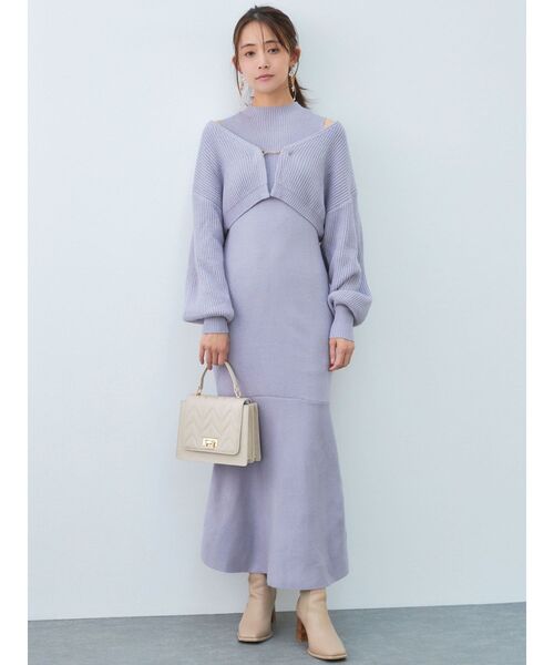 MERCURYDUO（マーキュリーデュオ）の「チェーン付カーデセットニットワンピース（ワンピース・レディース・アイボリー/ベビーピンク/ブルー/ダークブラウン・SMALL/MEDIUM）」の10枚目の写真