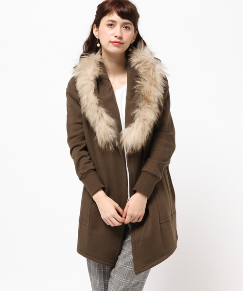 アウター コート ロングコート チェスターコート ロング ロング丈 長袖 襟付き ポケット 前開き 大人可愛い シンプル 上品 おしゃれ お洒落  かっこいい レトロ こなれ感 キュート 抜け感 無地 秋 冬 10代 20代 30代 40代 50代 60代 レディース 女性用 お出かけ 女性の厚手のオーバーコート蝶プリントトレンディな冬のフリース裏地パーカースウェットシャツジャケットコートサイド付き