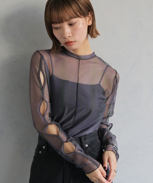 cheriella（シェリエラ）の「【cheriella】前後２WAYウェーブホールマーブルシアートップス（Tシャツ/カットソー・レディース・カーキ/パープル/グリーン/ブルー/ベージュ/ワイン/チャコールグレー・M）」の6枚目の写真