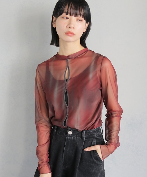 cheriella（シェリエラ）の「【cheriella】前後２WAYウェーブホールマーブルシアートップス（Tシャツ/カットソー・レディース・カーキ/パープル/グリーン/ブルー/ベージュ/ワイン/チャコールグレー・M）」の7枚目の写真