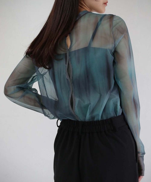 cheriella（シェリエラ）の「【cheriella】前後２WAYウェーブホールマーブルシアートップス（Tシャツ/カットソー・レディース・カーキ/パープル/グリーン/ブルー/ベージュ/ワイン/チャコールグレー・M）」の17枚目の写真