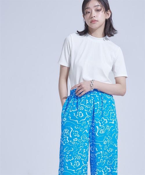 miette(ミエット)の「バックオープンリブトップス(Tシャツ/カットソー・レディース・ブラック/ホワイト・FREE)」の5枚目の写真