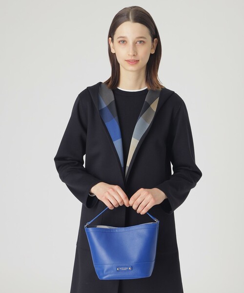 BLUE LABEL CRESTBRIDGE（ブルーレーベルクレストブリッジ）の「レザーバケットバッグ（ハンドバッグ・レディース・ライトブルー・FREE）」の9枚目の写真