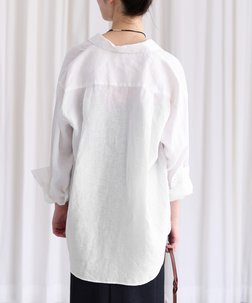 IENA（イエナ）の「リネン オーバーシャツ（シャツ/ブラウス・レディース・ベージュ/ホワイト/ブラック系その他・36/38）」の13枚目の写真